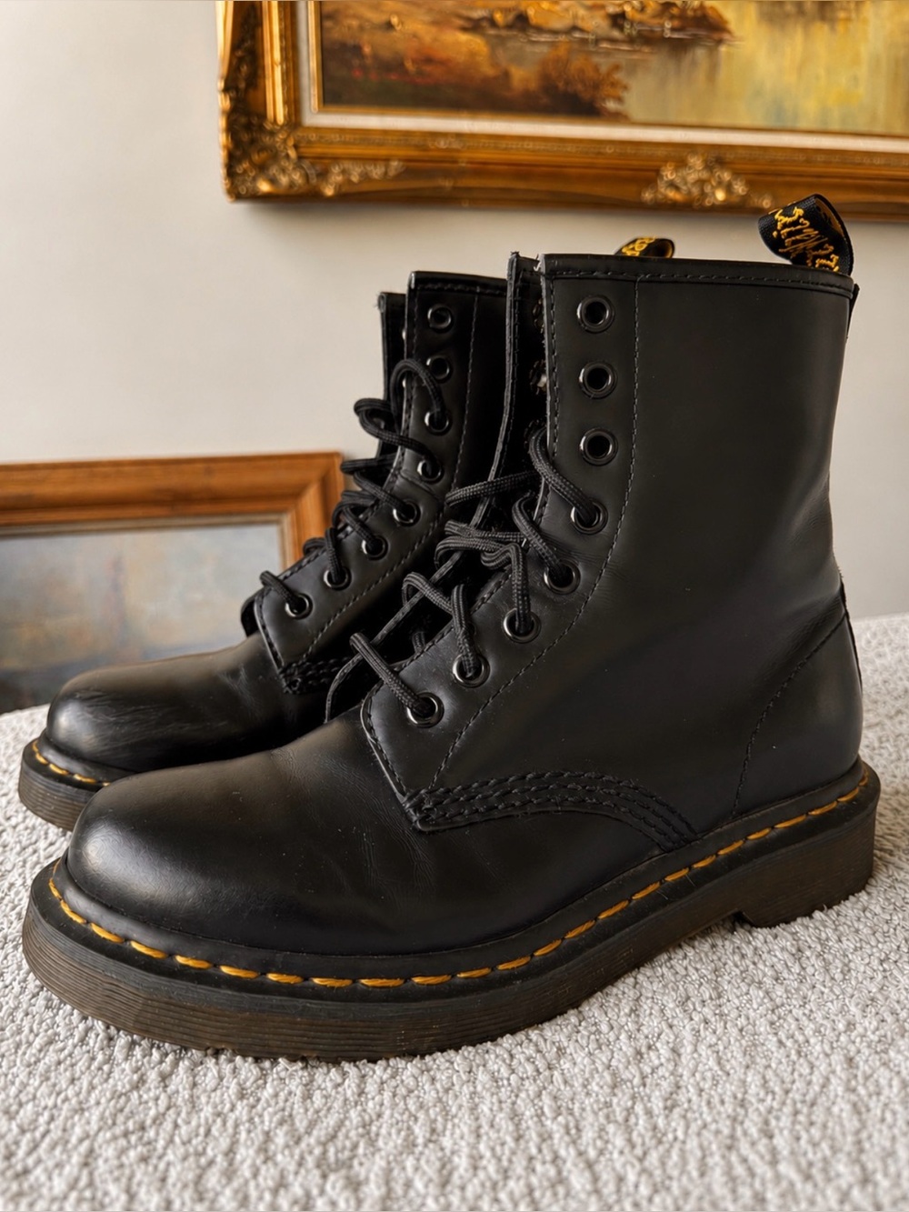Dr. Martens Classic Black Smooth Leather 8-Eye Lace-Up Boots Women’s 6